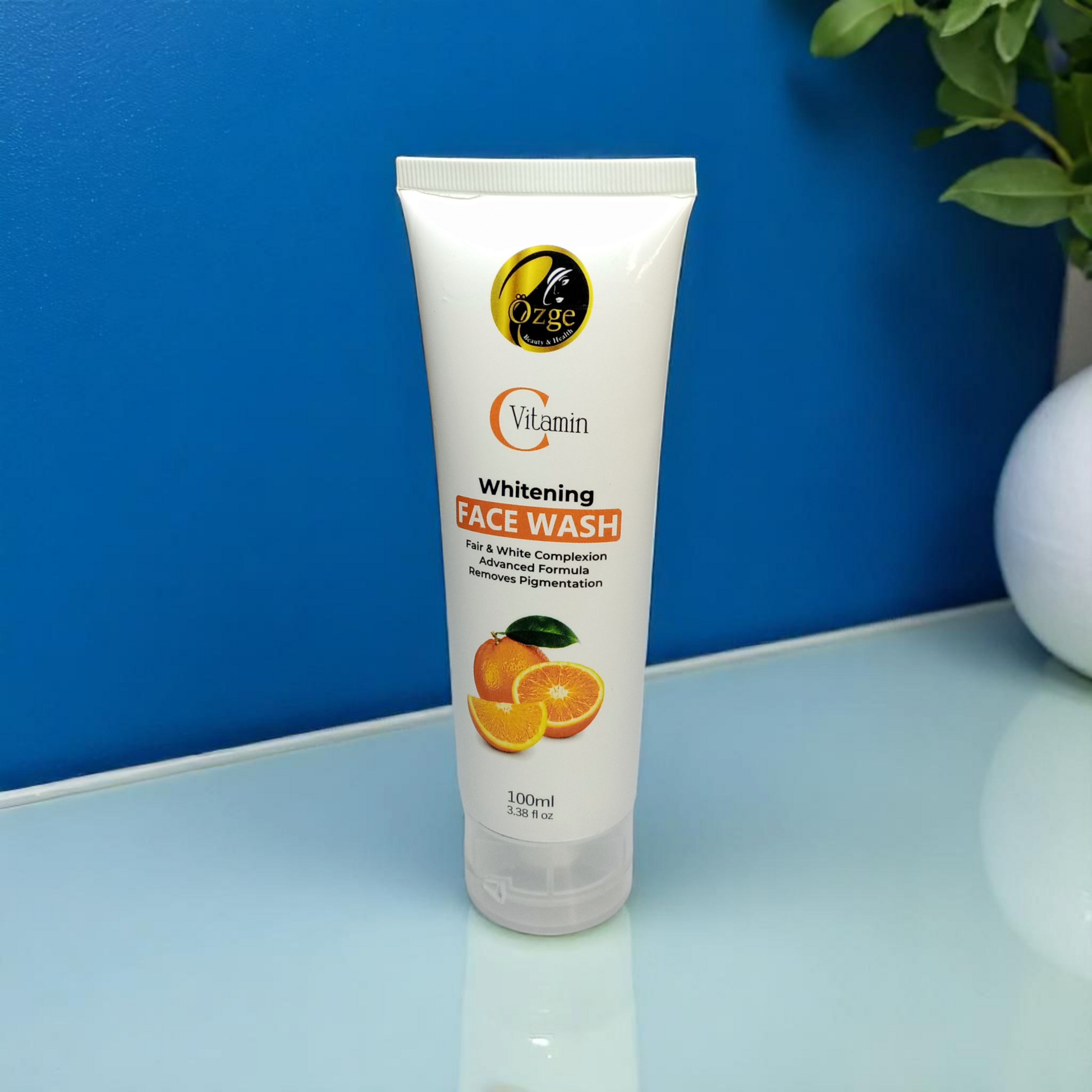 Ozge Vitamin C Face Wash 100ml front view